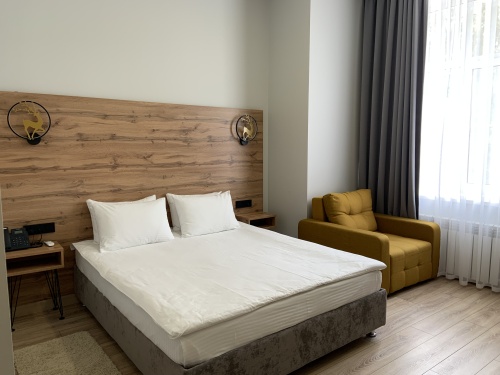 Стандарт улучшенный с двуспальной кроватью Стандарт улучшенный с двуспальной кроватью